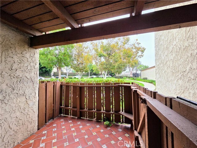 Building Photo - 3701 Country Club Dr