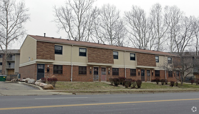 Primary Photo - Cornell Ridge Apartments