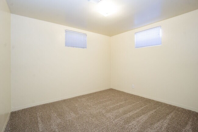 Building Photo - 7028 Lipan St