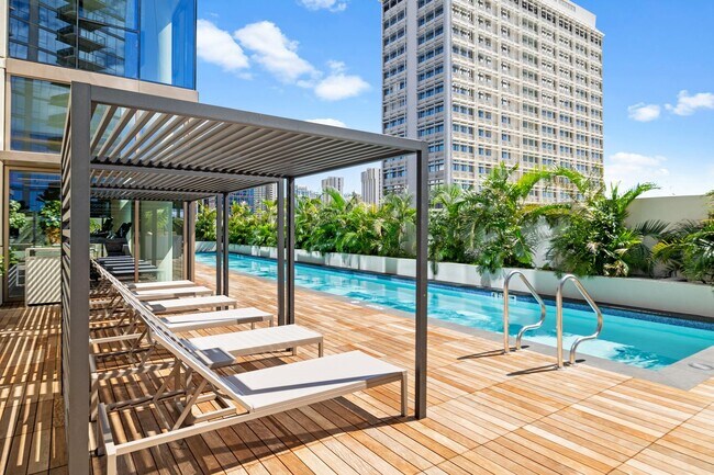 Building Photo - 2422