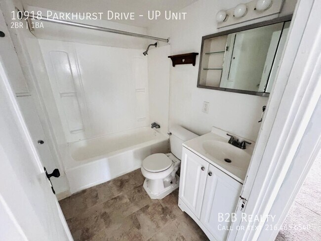 Building Photo - 10918 Parkhurst Dr