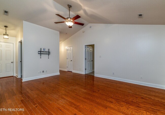 Building Photo - 5104 Cates Bend Way