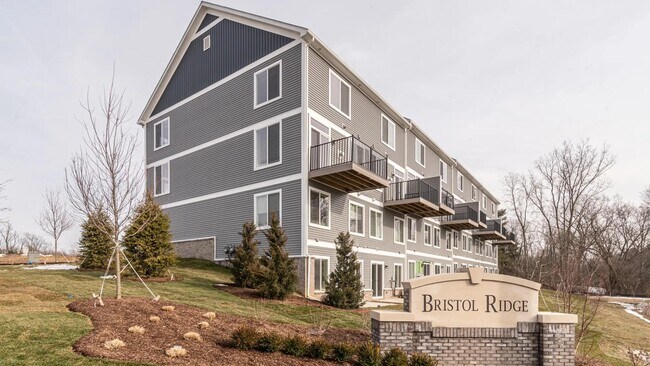 Building Photo - 2741 Bristol Rdg Dr