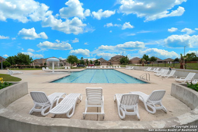 Building Photo - 2934 Daisy Meadow