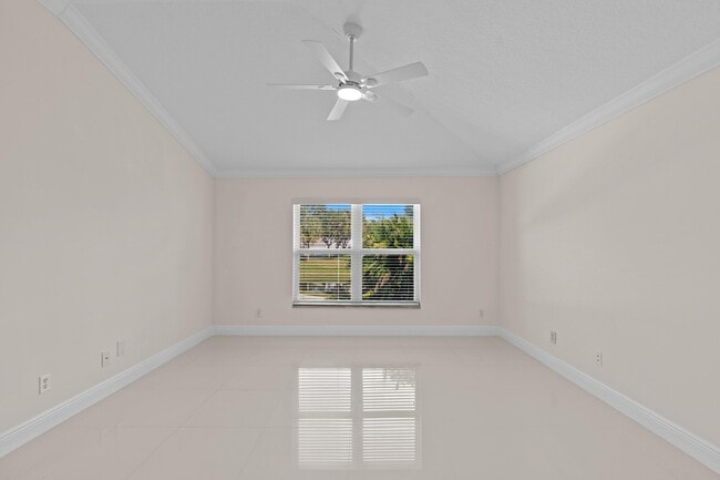 Building Photo - 1151 Delray Lakes Dr