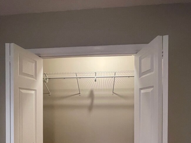 Building Photo - 4133 N Ashland Ave