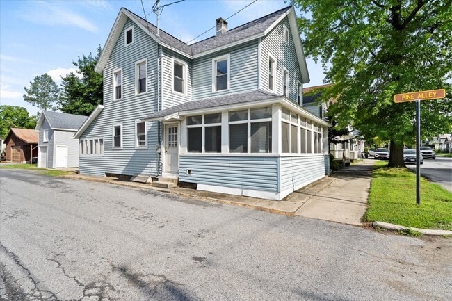 107 Clinton St. - 107 Clinton St
