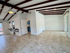 Building Photo - Beautiful 3 Bed / 2 Bath Home in La Mesa –...