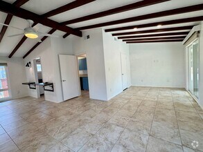Building Photo - Beautiful 3 Bed / 2 Bath Home in La Mesa –...