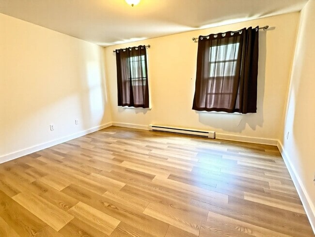 Building Photo - 134 Juniata St