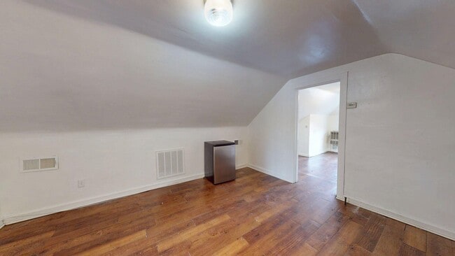 Building Photo - 3428 Altamont Rd