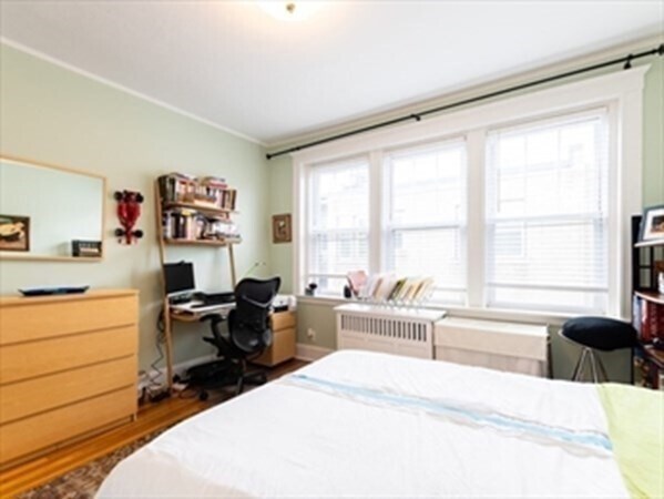 Building Photo - 400 Washington St