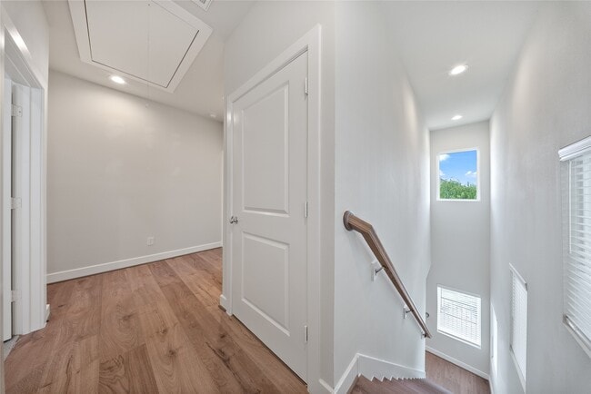 Building Photo - 2309 Silva Park Ln