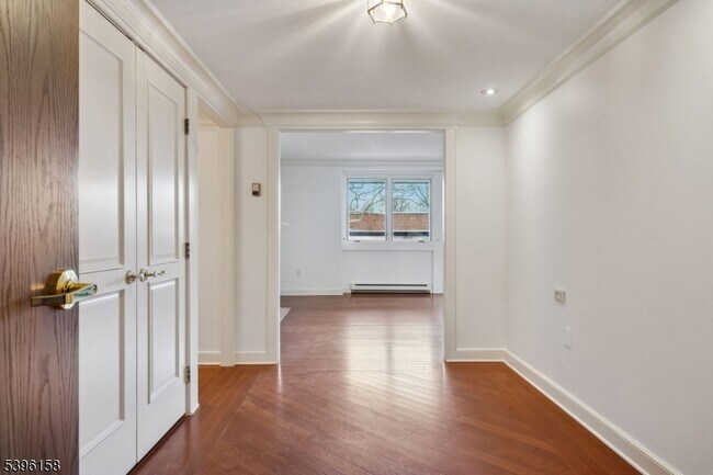 Building Photo - 1 Euclid Ave