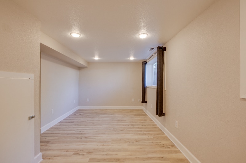 Building Photo - 7434 SE Duke St