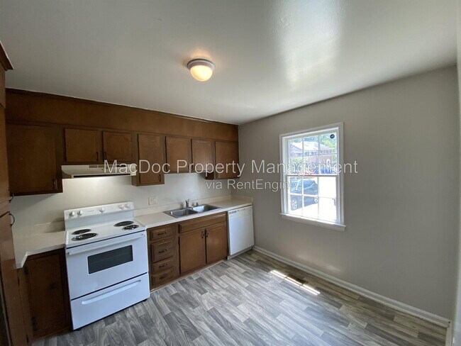 Building Photo - 130 Janney Ct