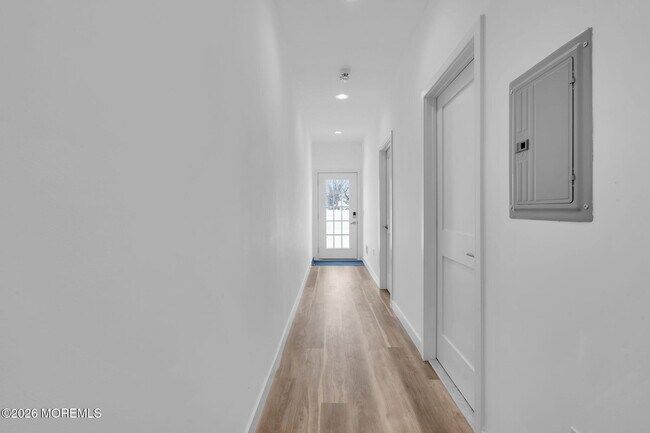 Building Photo - 45 Borden Ave