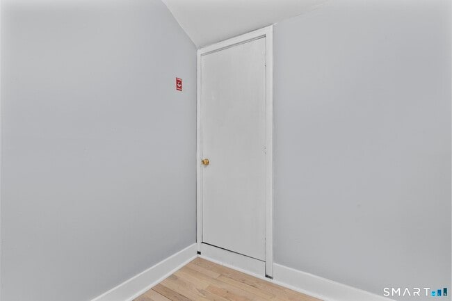 Building Photo - 302 Exchange St