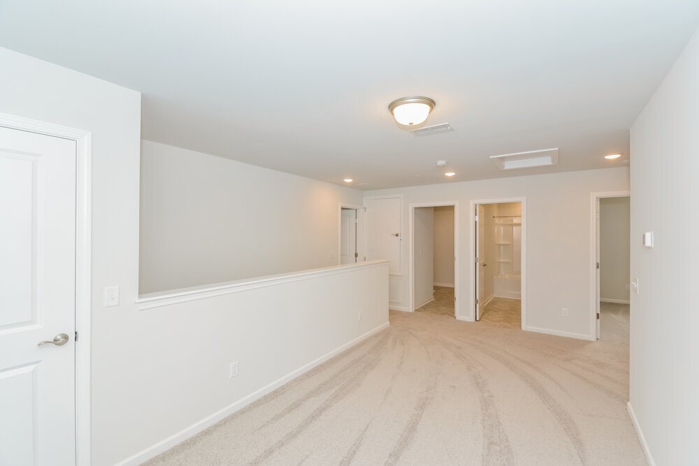 Building Photo - 622 Samuel