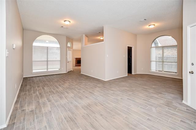 Building Photo - 2406 Garden Creek Dr