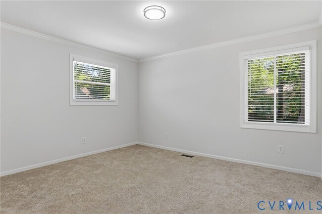 Building Photo - 9015 Covewood Rd