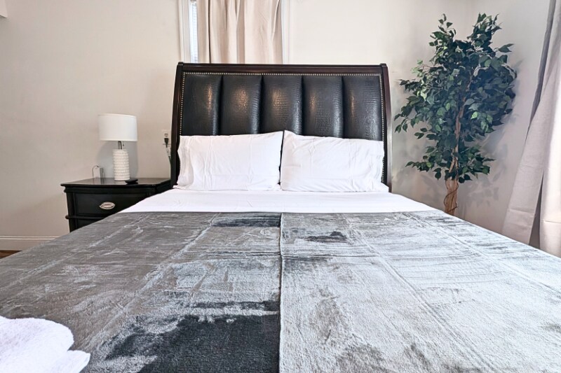 Building Photo - 108 Gotthart St