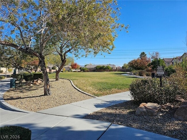 Building Photo - 5064 Whistling Acres Ave
