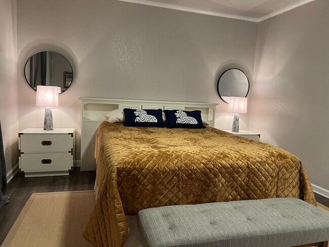 Building Photo - 168 Barilla Pl