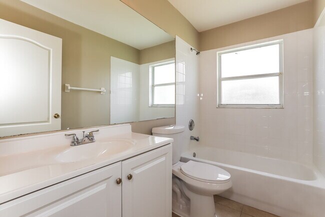 Building Photo - 22135 Red Jacket Ln