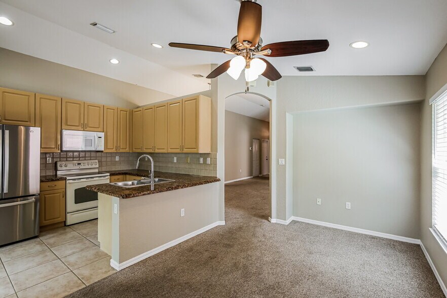 Building Photo - 1538 SE 20th Pl