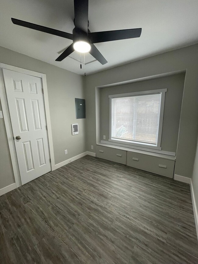 Building Photo - 2415 N 19th St