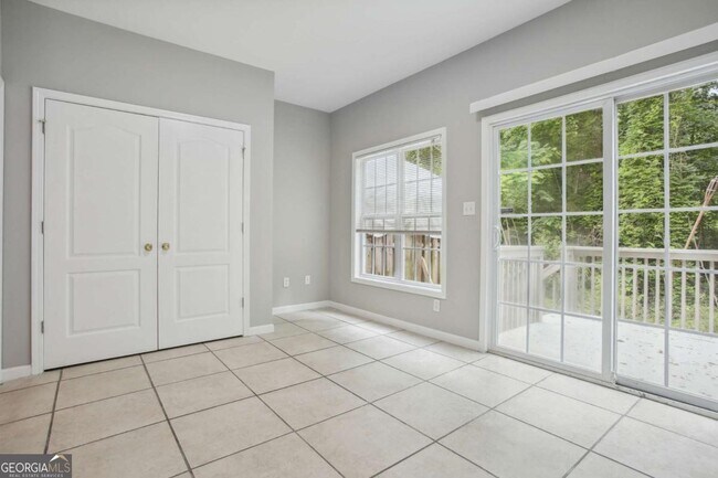 Building Photo - 2360 Johnson Rd NE