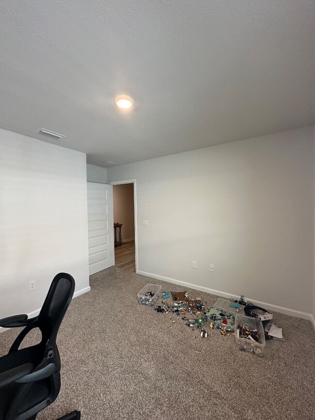 Building Photo - 8670 Pathstone Blvd