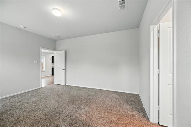 Building Photo - 516 Foxhunter St
