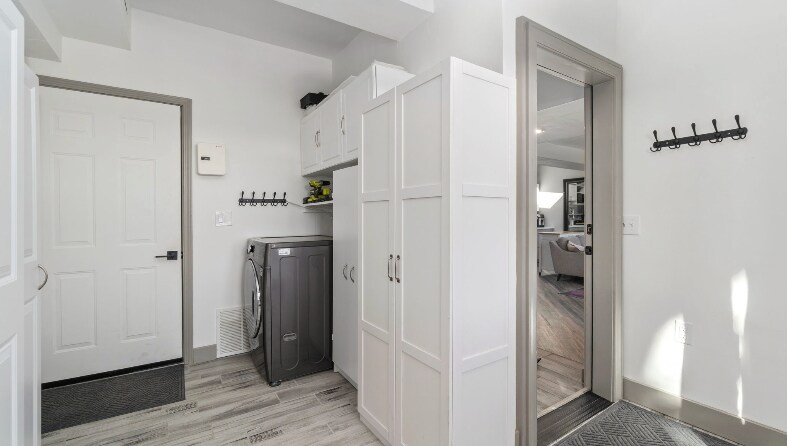 Building Photo - 6120 E 60th Pl