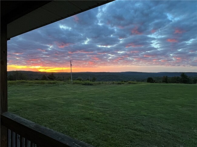 Building Photo - 4199 W Hill Rd