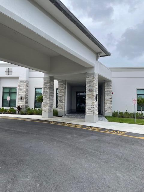 Building Photo - 5655 Via Delray Blvd