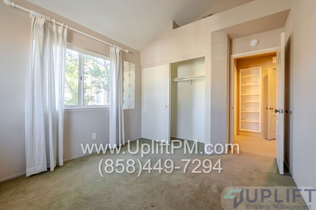 Building Photo - 11671 Boulton Ave