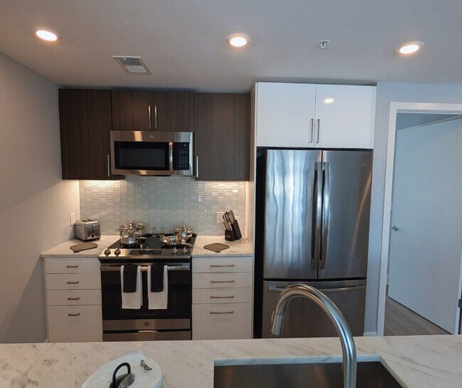 Building Photo - 8001 Woodmont Ave