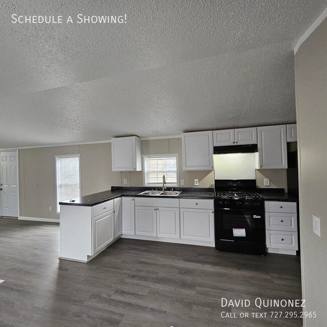 Building Photo - 5514 Kelso-