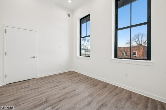 Building Photo - 70 Roseville Ave