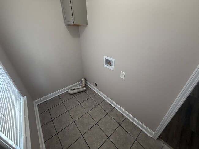 Building Photo - Charming Updated Home Minutes from Downtown Kannapolis