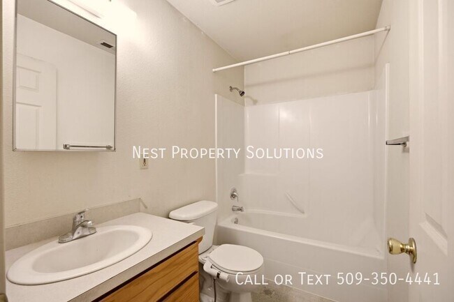 Building Photo - 1818 W Crouse-1