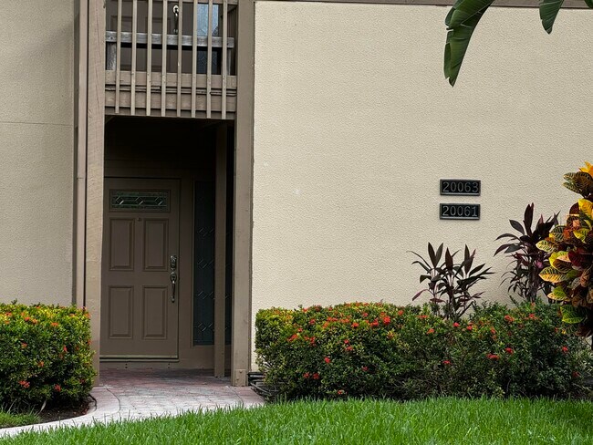 Primary Photo - 20061 Boca W Dr