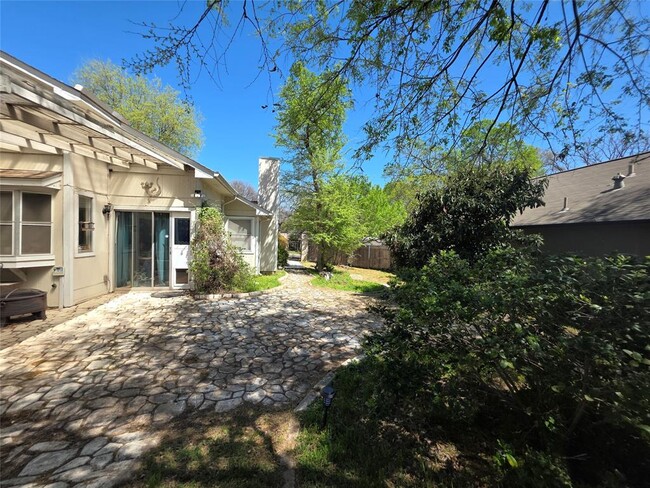 Building Photo - 5405 Alexis Cove