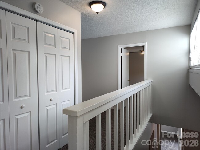 Building Photo - 7001 Stonington Ln