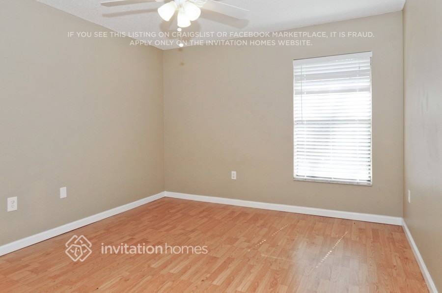 Building Photo - 7811 41st Ct E