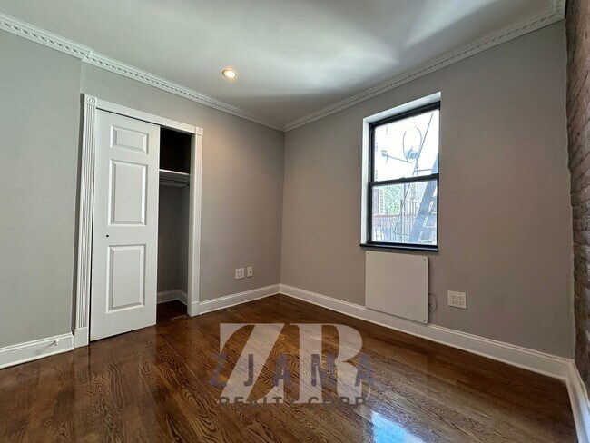 Building Photo - 222 Avenue B