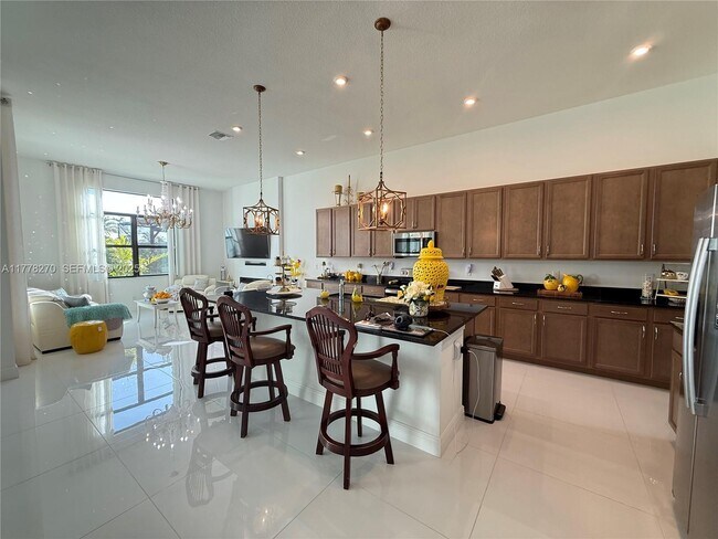 Building Photo - 11460 SW Pietra Wy