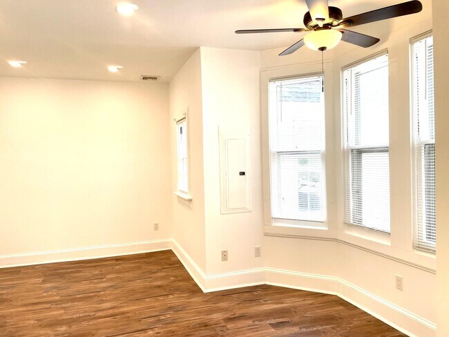 Building Photo - 611 NY-22
